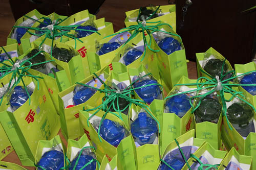 易道教育老師慰問合肥肥東特教學校