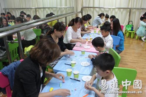 易道教育·銀泰中心旗艦校春季班展示課開講啦——手腦創(chuàng)意繪畫篇