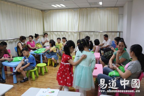 易道教育·銀泰中心旗艦校春季班展示課開講啦——手腦拼音篇