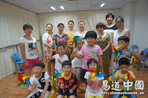 易道教育·銀泰中心旗艦校暑期班展示課開講啦——手腦速算篇