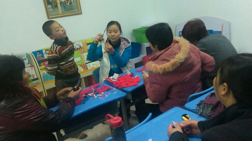 易道公益活動(dòng)——“迎新年·夕陽紅”剪紙活動(dòng)