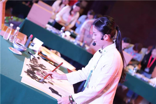 2019易道全國校長年會精彩回顧：孟亞老師帶來《國學國畫》課程秀