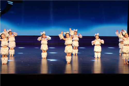 盛大開幕|易道教育集團旗艦學(xué)校2019年度盛典暨第二屆易道兒童月啟動儀式